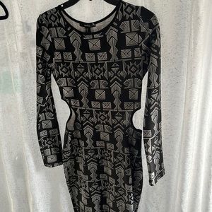 Long sleeve midi dress black & white design